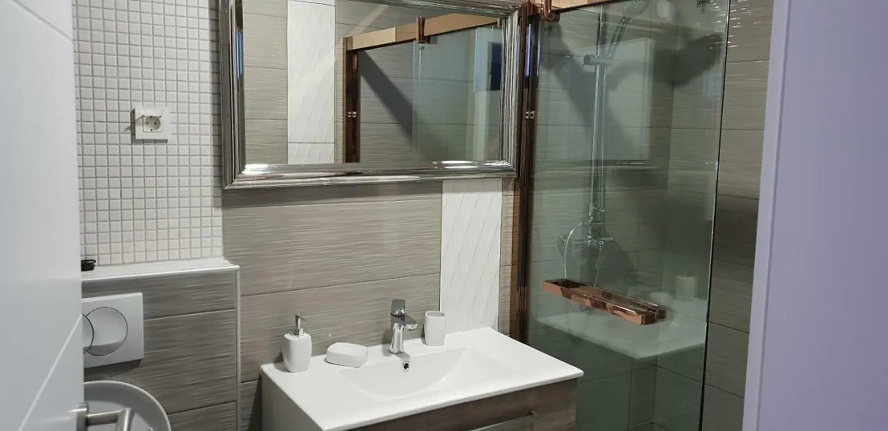 Diamond Hotel Nin Guest house