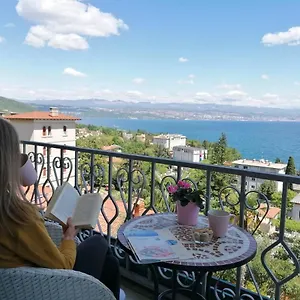 villa-allegra-1.primorje-gorskikotar.com/