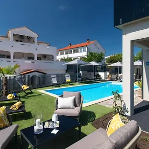 villa-luisole.primorje-gorskikotar.com/