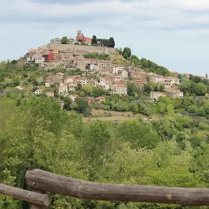 Fenix Gostinjska kuća Motovun