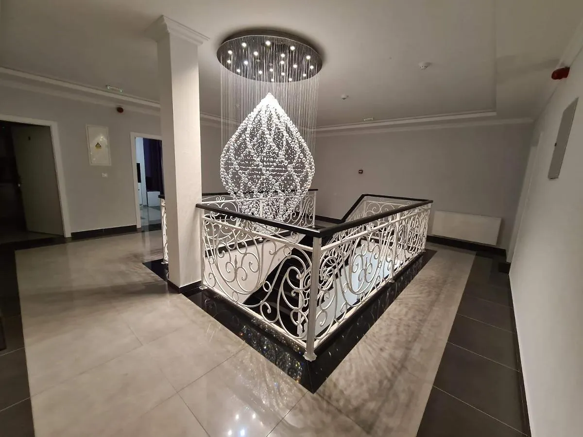 Diamond Hotel Nin